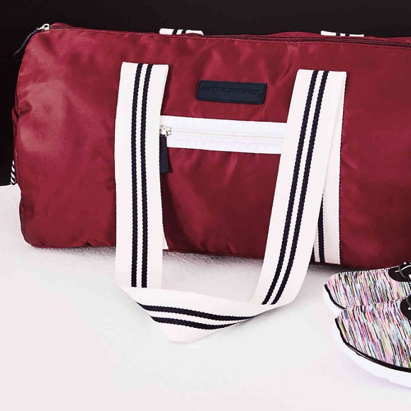 Skechers Handbags - NEW Skechers Duffle Bag